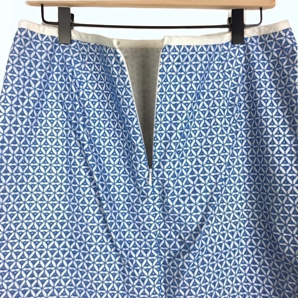 TALBOTS Skirt Pencil Embroidered Eyelet Lace Overlay Feminine Petite Size 8P - Picture 5 of 10
